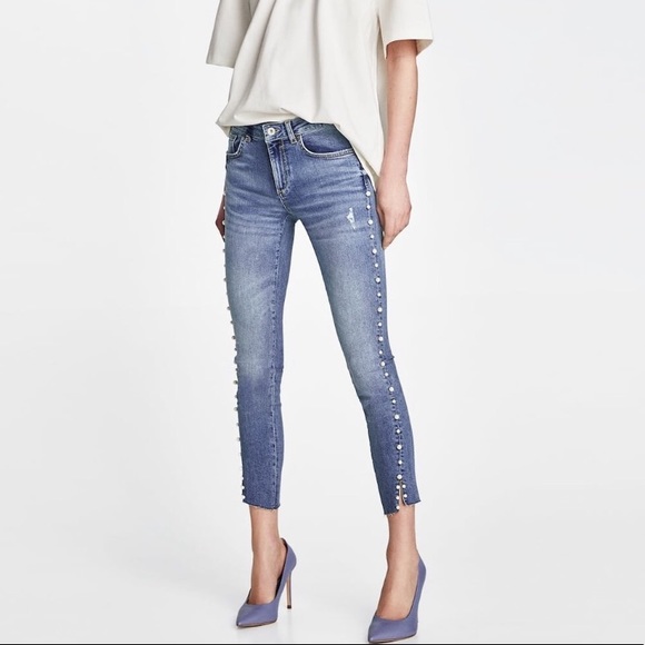 Zara Skinny Cropped Pearl Jeans 